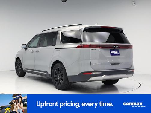 Gray 2024 Kia Carnival SX