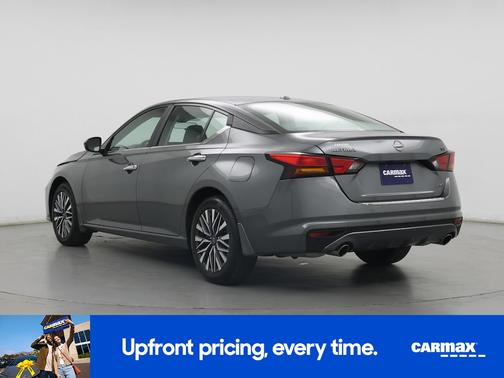 Gray 2023 Nissan Altima SV