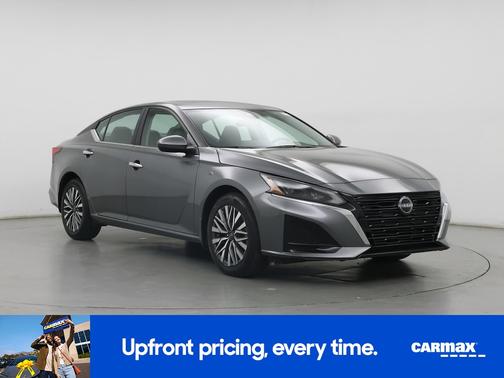 Gray 2023 Nissan Altima SV