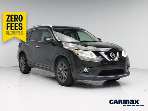 Green 2015 Nissan Rogue SL
