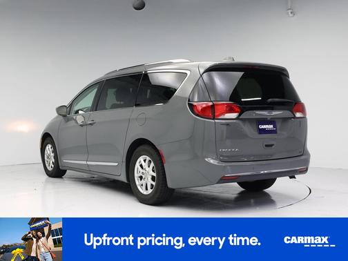 Gray 2020 Chrysler Pacifica Touring L