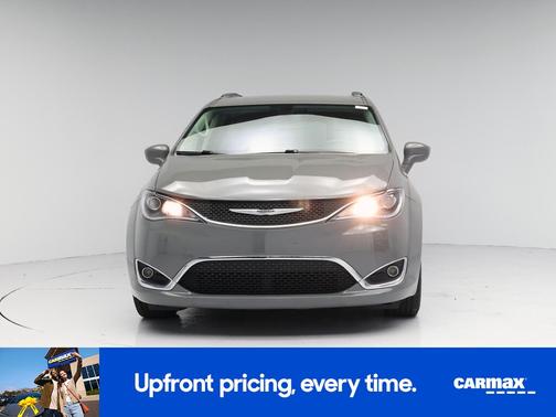 Gray 2020 Chrysler Pacifica Touring L