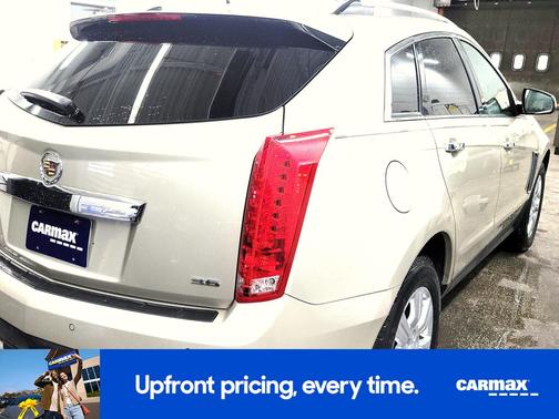 Gold 2015 Cadillac SRX Luxury