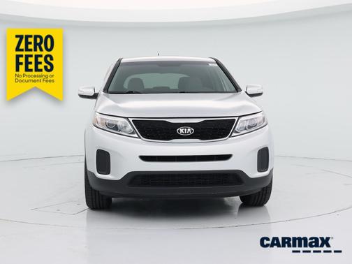 Silver 2015 Kia Sorento LX