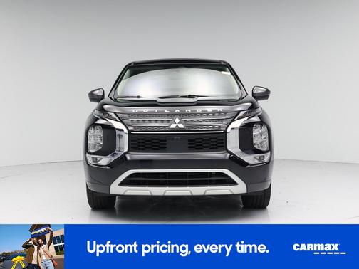 Black 2022 Mitsubishi Outlander SE