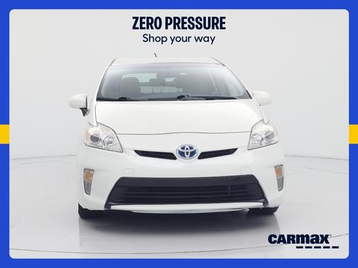 White 2015 Toyota Prius Two