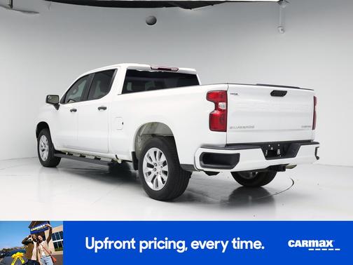 White 2022 Chevrolet Silverado 1500 Custom