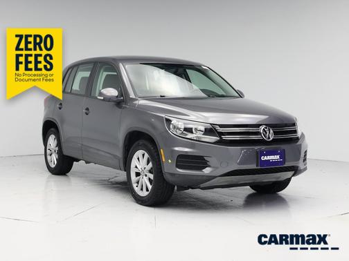 Gray 2017 Volkswagen Tiguan Limited