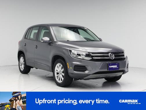 Gray 2017 Volkswagen Tiguan Limited