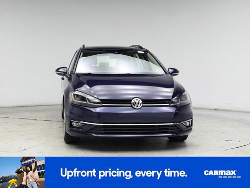 2019 Volkswagen Golf SE