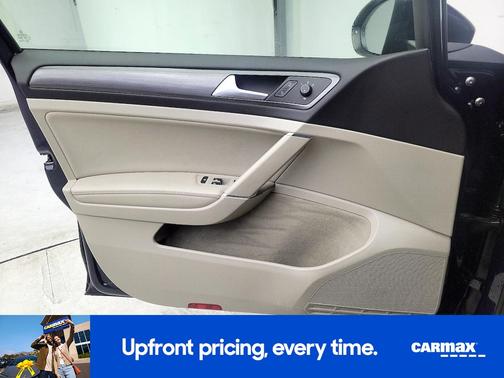 2019 Volkswagen Golf SE