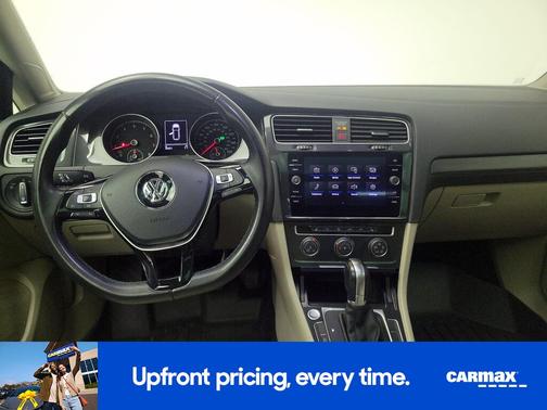 2019 Volkswagen Golf SE