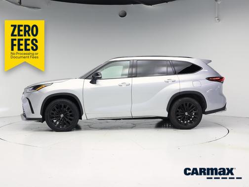 Silver 2025 Toyota Highlander XSE