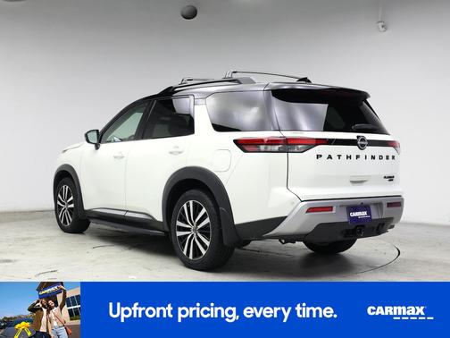 2023 Nissan Pathfinder Platinum