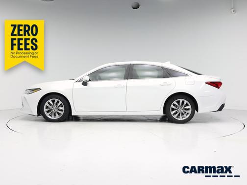 White 2021 Toyota Avalon XLE