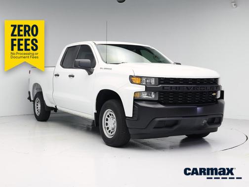 White 2022 Chevrolet Silverado 1500 Custom