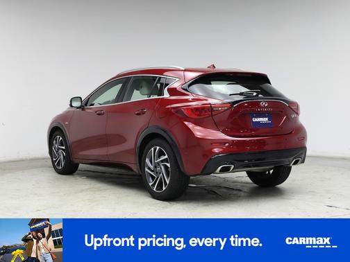 2017 INFINITI QX30 Premium