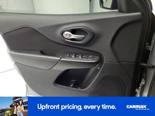 2015 Jeep Cherokee Sport