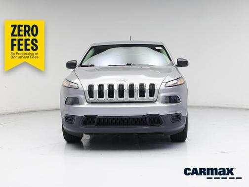 Gray 2015 Jeep Cherokee Sport