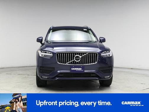 2021 Volvo XC90 T6 Momentum