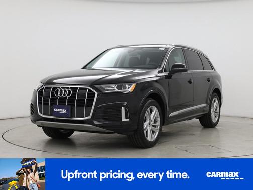 Black 2023 Audi Q7 Premium