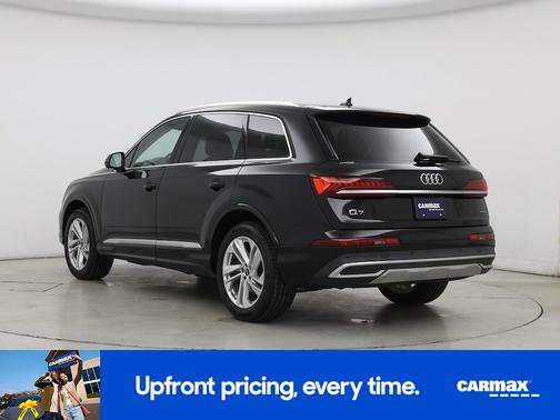 Black 2023 Audi Q7 Premium