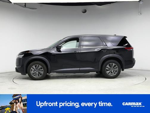 2022 Nissan Pathfinder S