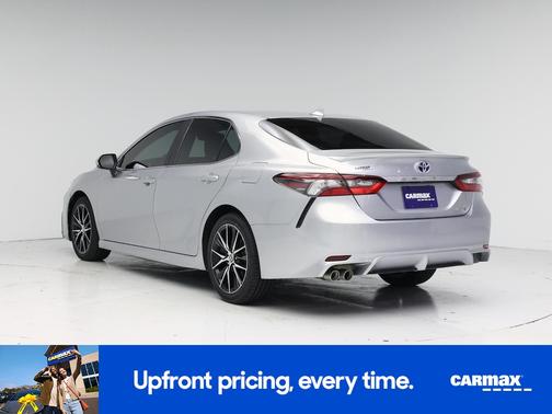 Silver 2022 Toyota Camry Hybrid SE