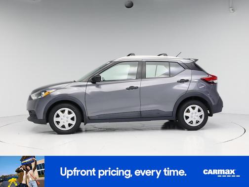 Gray 2019 Nissan Kicks S