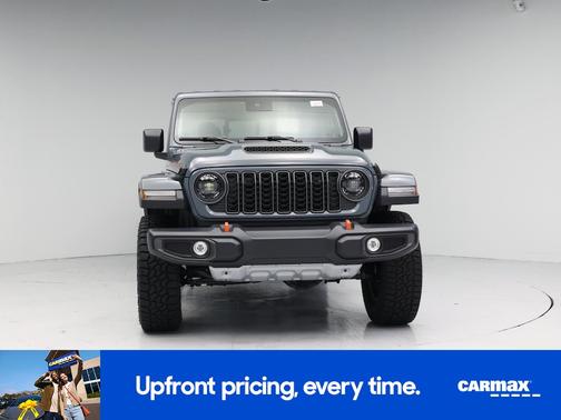 Gray 2025 Jeep Gladiator Mojave