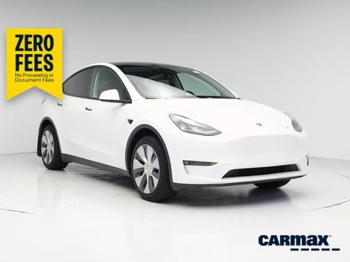 White 2023 Tesla Model Y
