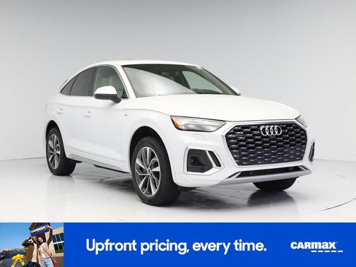 White 2022 Audi Q5 Sportback S-Line Prestige