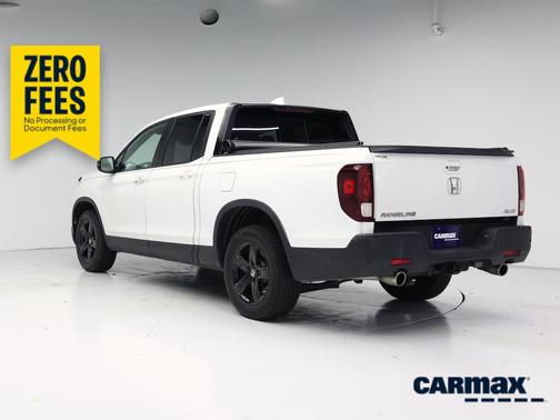 White 2022 Honda Ridgeline Black Edition