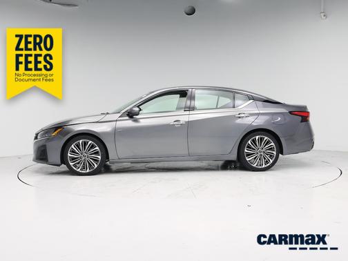 Gray 2023 Nissan Altima SL