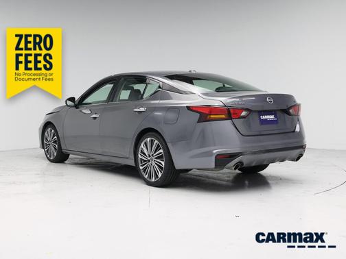 Gray 2023 Nissan Altima SL
