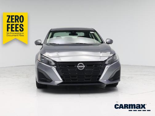 Gray 2023 Nissan Altima SL