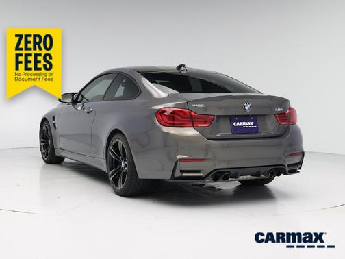 Gold 2018 BMW M4