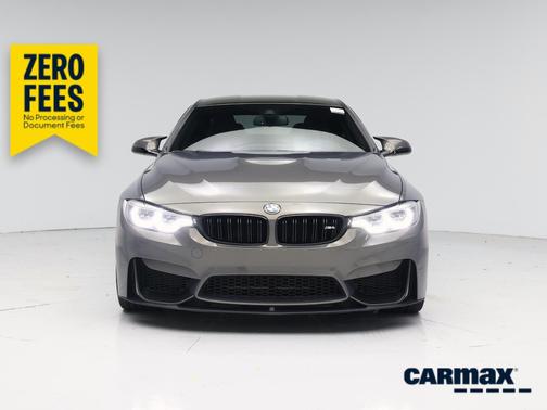 Gold 2018 BMW M4