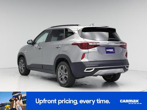 Gray 2023 Kia Seltos S