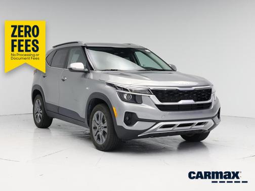 Gray 2023 Kia Seltos S