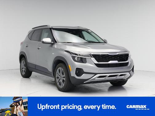 Gray 2023 Kia Seltos S