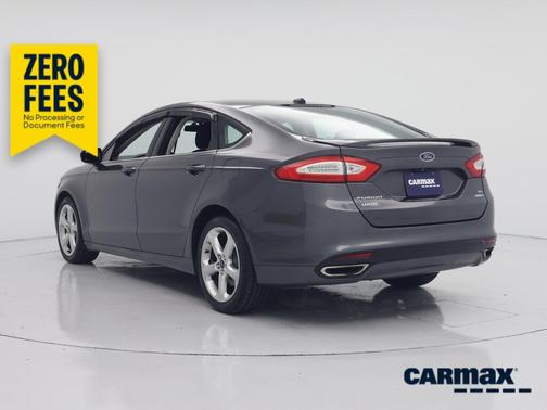 Gray 2016 Ford Fusion SE