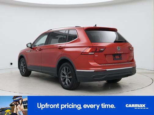 Red 2022 Volkswagen Tiguan SE