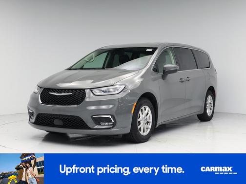 Gray 2023 Chrysler Pacifica Touring L