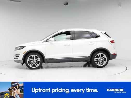 White 2016 Lincoln MKC Reserve