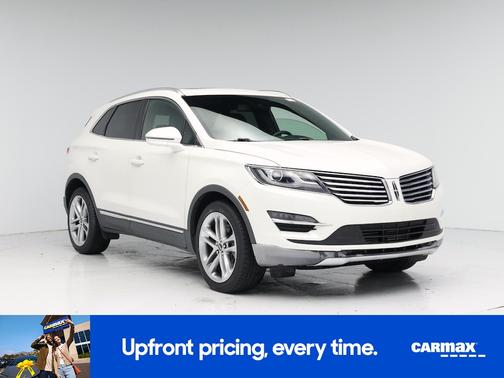 White 2016 Lincoln MKC Reserve