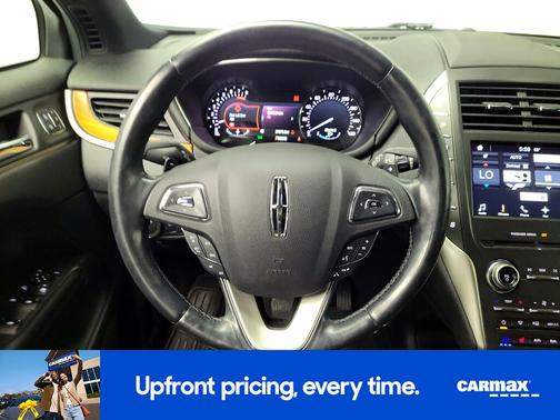 White 2016 Lincoln MKC Reserve