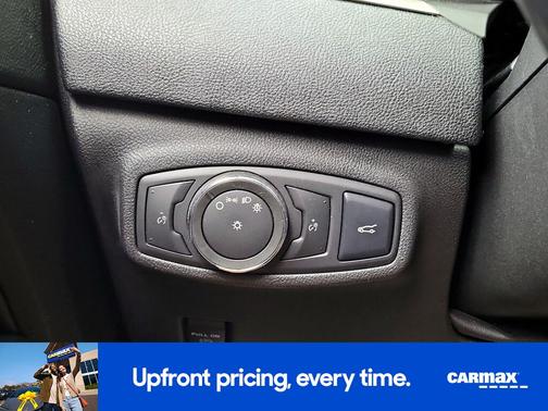 White 2016 Lincoln MKC Reserve