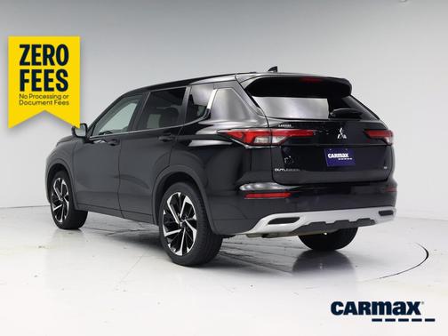 Black 2024 Mitsubishi Outlander SE