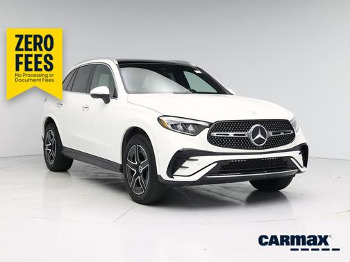 White 2024 Mercedes-Benz GLC 300